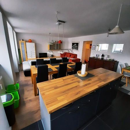 Full Flat 3 Bedrooms Saarbrucken Center -11 People Kültér fotó