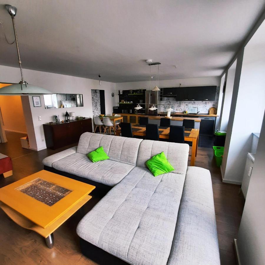 Full Flat 3 Bedrooms Saarbrucken Center -11 People Kültér fotó