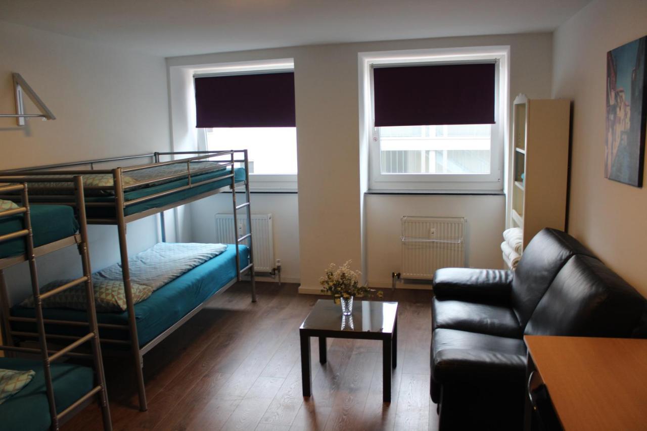 Full Flat 3 Bedrooms Saarbrucken Center -11 People Kültér fotó